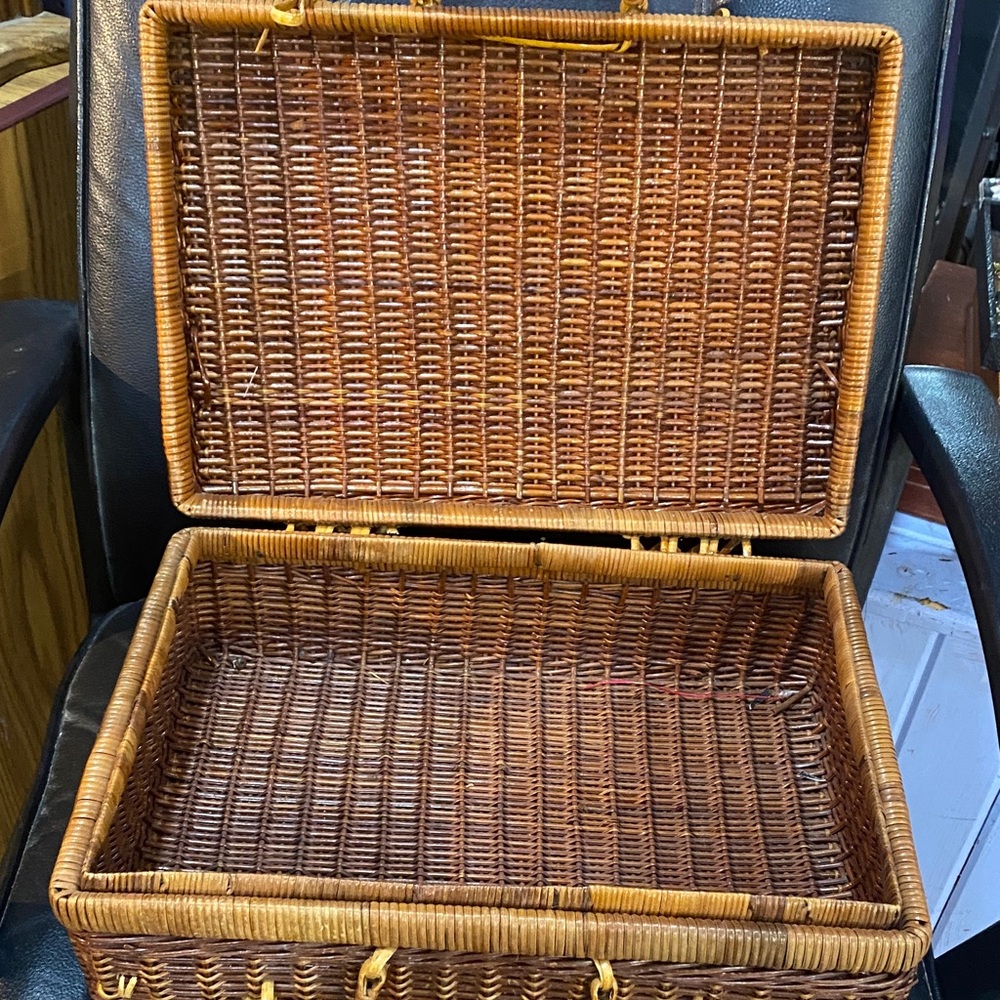 Woven Rattan Storage Basket - Brown 16 x 11 x 6 inch Vintage - Picture 4 of 5